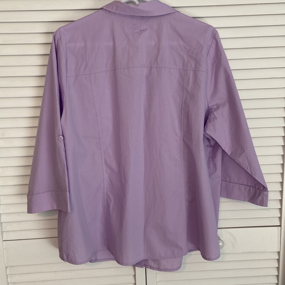 CJ Banks Button Front Blouse With Roll Tab Sleeves 1X - Picture 4 of 6